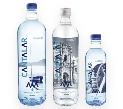 Nuevas botellas de Agua de Cantalar. /SDC