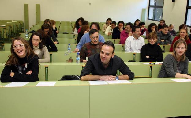 Asprirantes a una plaza en el SMS en una pasada convocatoria.
