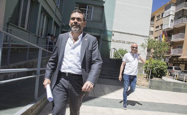 José López, a la salida de los juzgados el pasado mes de julio.