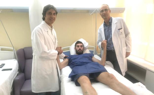 Antelo, con los doctores.