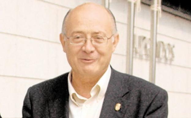El exalcalde Tamayo, en 2007, en el juzgado. /Javier Carrión / AGM