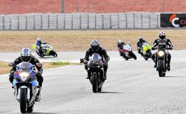 Imagen de la recta de meta en una competición en el Circuito de Cartagena. /Antonio Gil / AGM