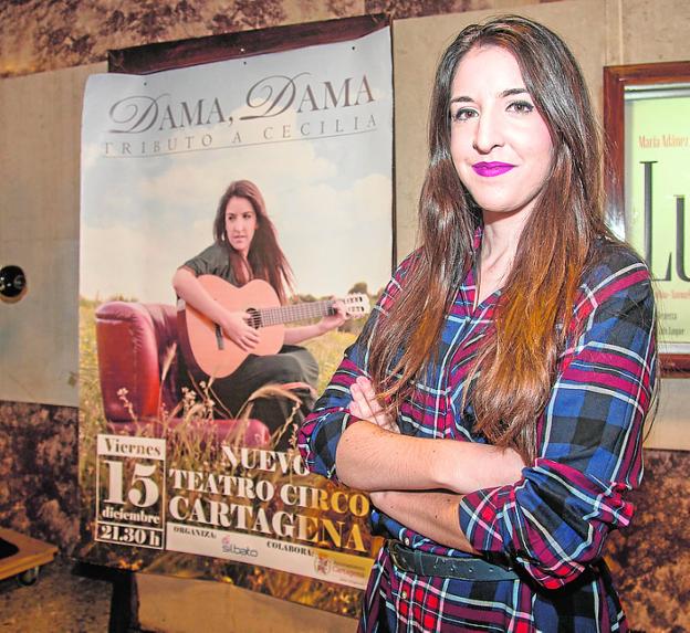 Lydia Martín, ayer, en el Nuevo Teatro Circo de Cartagena. /J. M. R. / AGM