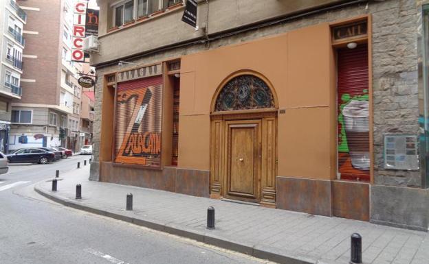 Cierra el mítico Café Zalacaín de Murcia