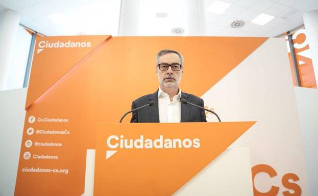 Villegas, durante la rueda de prensa de esta tarde./Cs
