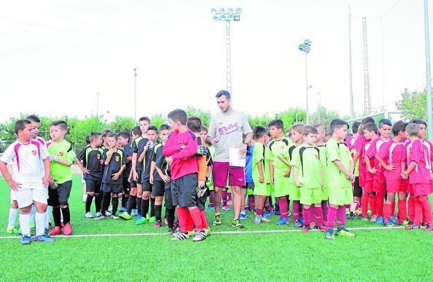 Las selecciones comarcales, preparadas para competir./FFRM