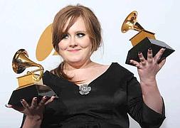 Adele suspende su gira para someterse a una operación de garganta urgente