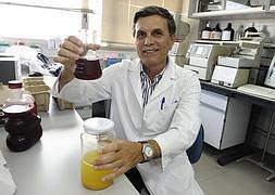 Barberán, en el laboratorio | Nacho García/