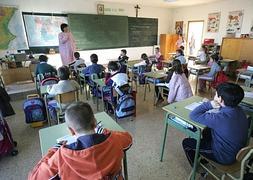 Alumnos de un colegio concertado durante una clase. Foto: La Verdad/