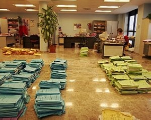 Foto de archivo de los expedientes de las propiedades a subastar. ::
LV/