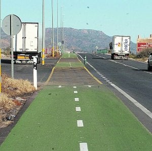 Carril bici sin bolardos
