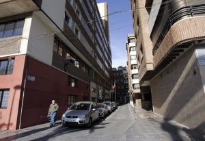 La calle Marcos Redondo, que ahora da acceso a un hotel y antes era la entrada al teatro. ::
J.M.R. /
AGM/