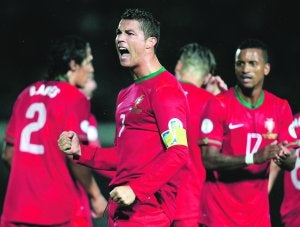 Cristiano Ronaldo celebra un gol con su selección el pasado viernes. ::
PETER MUHLY / AFP/