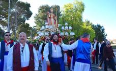 San Blas regala un verano para la romería en la pinada