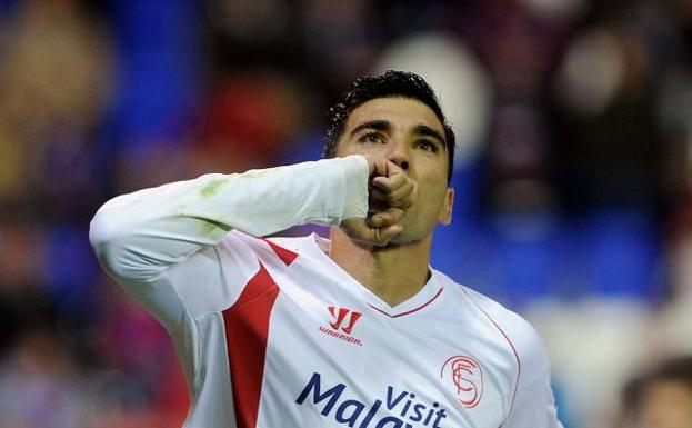 Muere El Futbolista José Antonio Reyes En Un Accidente De Tráfico La