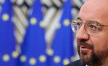 Charles Michel, presidente del Consejo Europeo, frente a unas banderas de la Unión Europea./Reuters