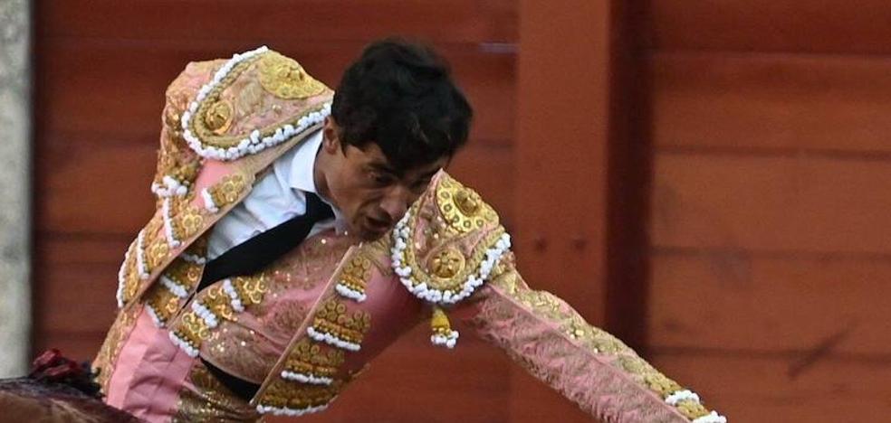 Toros | El desacierto con la espada priva a Ureña de trofeos - Vimarsana News