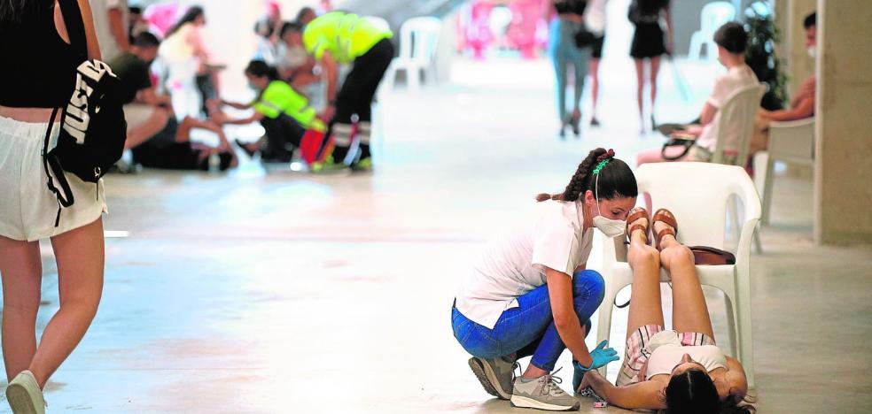 Vacunación de erasmus en Murcia | El calor hace estragos el primer día de vacunación de los futuros Erasmus - Vimarsana News