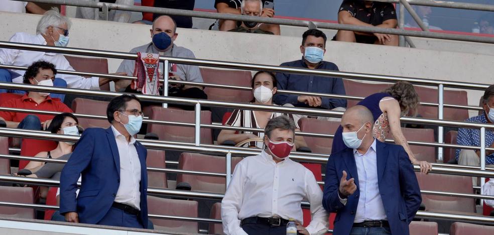 6.506 espectadores en las gradas y el alcalde Serrano acude al palco - Vimarsana News
