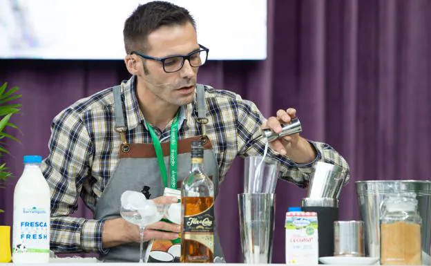 Valentín Ortega has been proclaimed winner of the Salzillo Tea and Coffee barista contest. 