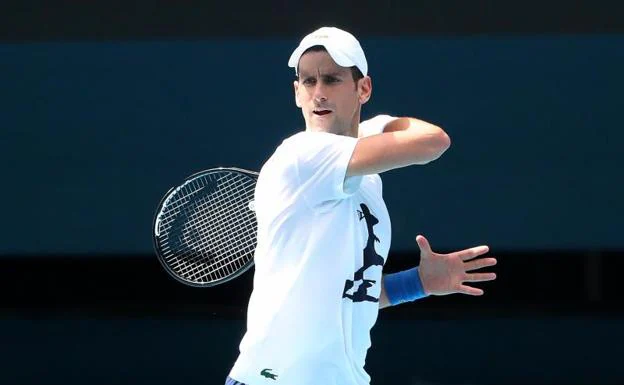 Australia investiga a Djokovic por haber mentido en su llegada al país | La  Verdad