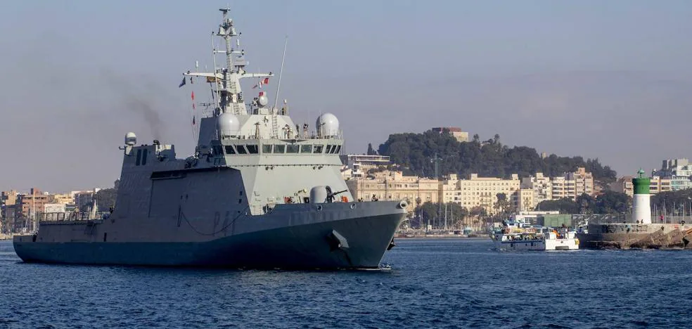 El &#39;Meteoro&#39; zarpa de Cartagena para liderar una flotilla de la OTAN en plena escalada de tensión con Rusia