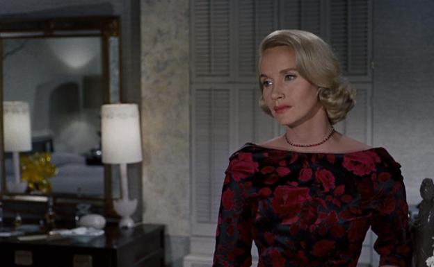 Eva Marie Saint, in 'With death at her heels'.