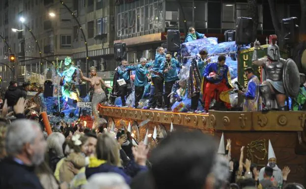 Parade of floats at the Burial of the Sardine this Saturday, in Murcia.
