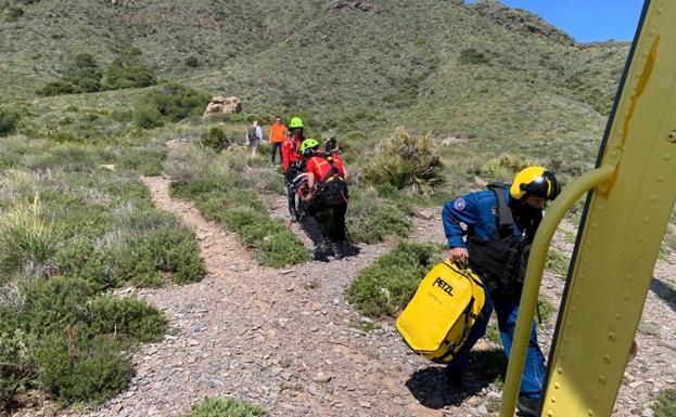Rescue of the injured hiker.