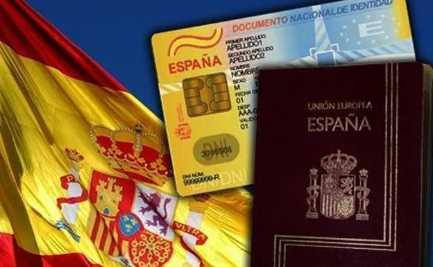 A Spanish flag, a DNI and a passport. 