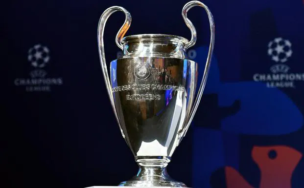 Trophy awarded to the winner of the Champions League. 