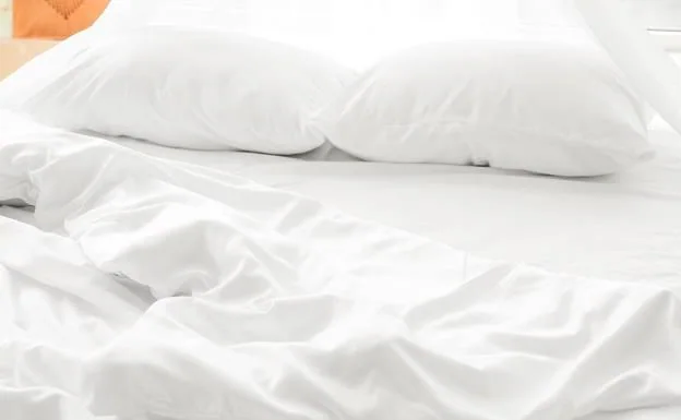 How to remove yellow stains from sheets.