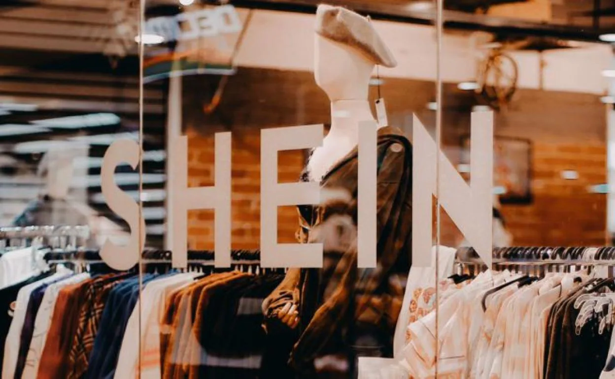 estanque Lingüística Mentalidad Ropa online | La primera tienda de Shein en España solo estará abierta unos  días | La Verdad