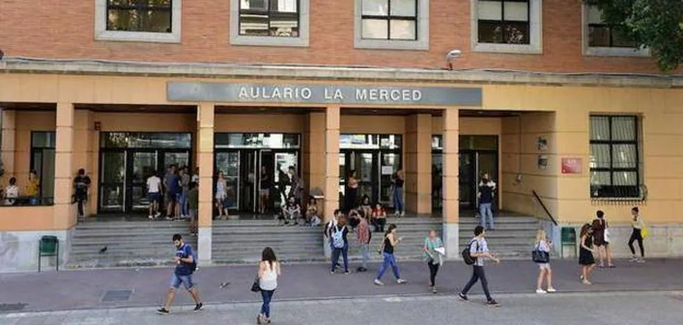 The University of Murcia starts this Friday the pre-registration period for undergraduate studies