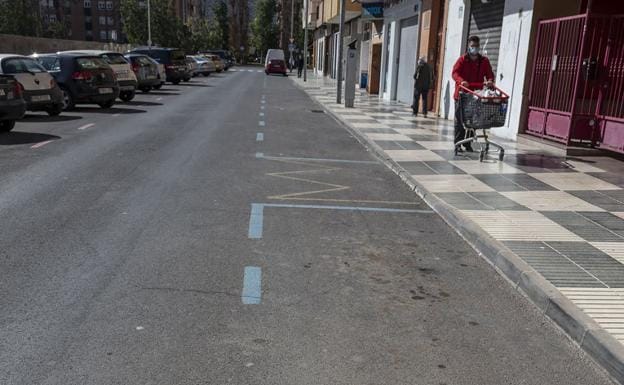 Parking in the blue zone on Calle Alfonso X El Sabio, in a file image.