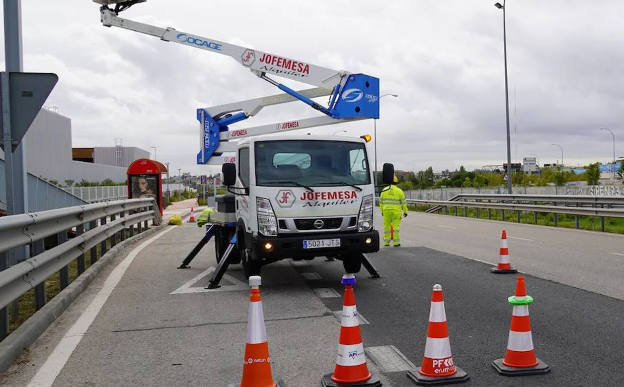 The new geolocated cones will prevent accidents according to the DGT