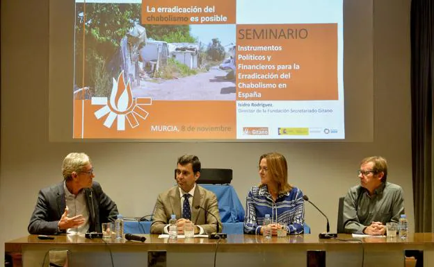 The inauguration of the Seminar `Political and financial instruments for the eradication of slums´