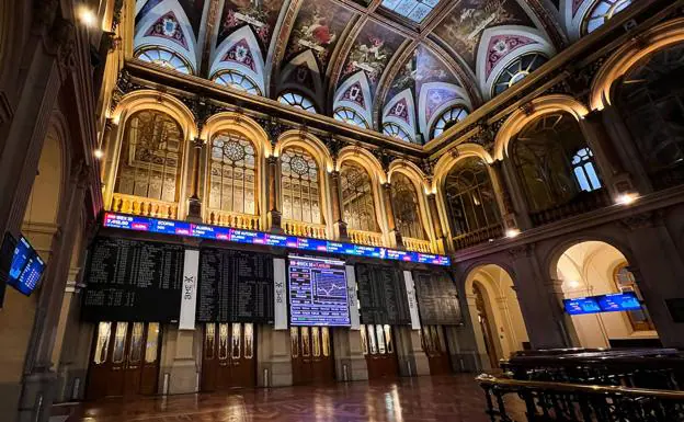 Interior of the Madrid Stock Exchange. 