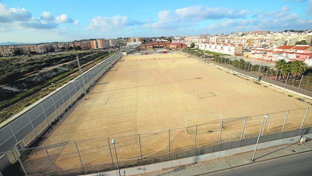 Image of the soccer field in the San Antón neighborhood, which Efesé wants to modernize and turn into a center of reference for the youth academy. 