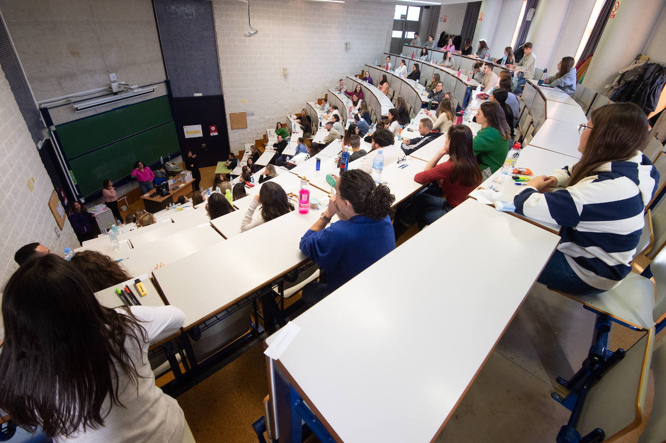 One of the classrooms set up at the UMU for the MIR exam this January. 