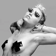 235px x 235px - Miley Cyrus hace porno al estilo 'de 50 sombras de Grey' | La Verdad