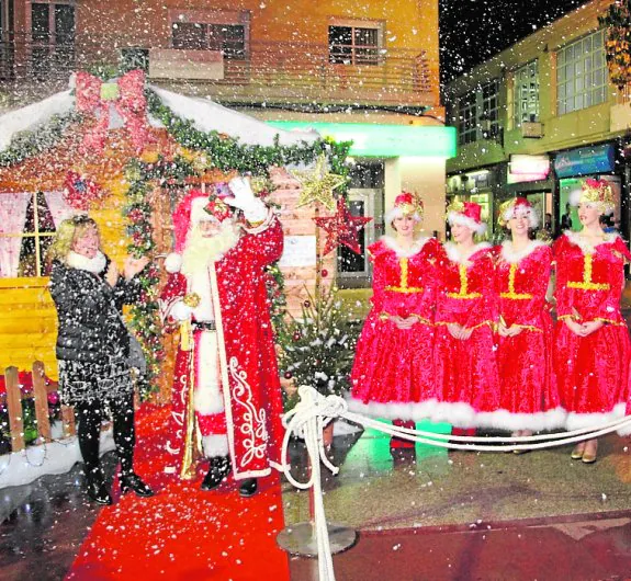 Papá Noel estrena una pintoresca casa en San Pedro | La Verdad